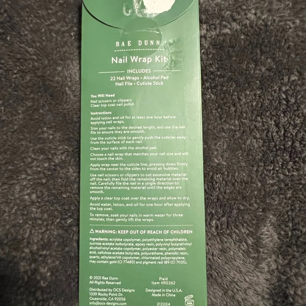 Rae Dunn Christmas Stick-On Nail Set - Picture 3 of 3